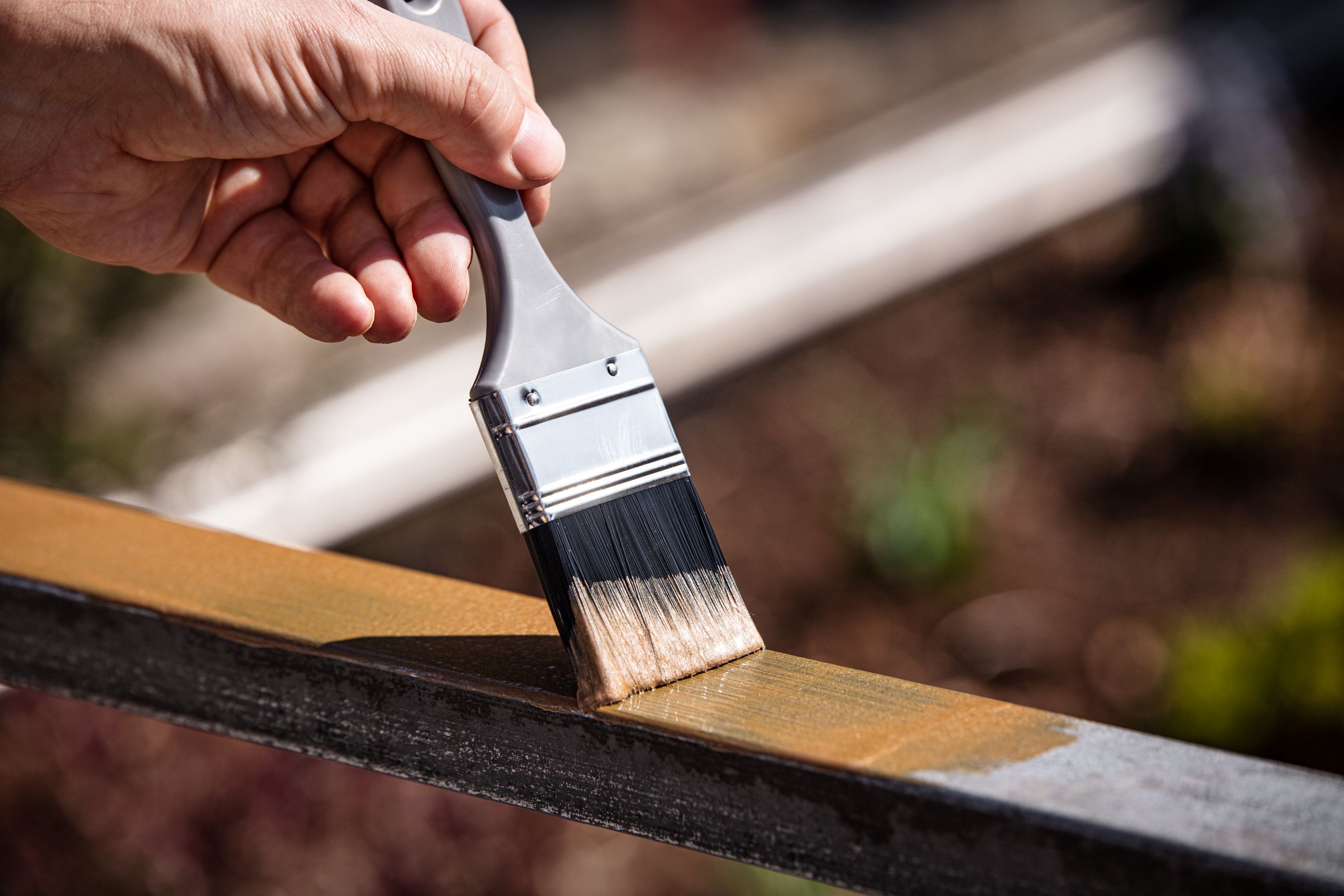 Ways-To-Use-Metallic-Paint-Inside-Or-Outside-Your-Home