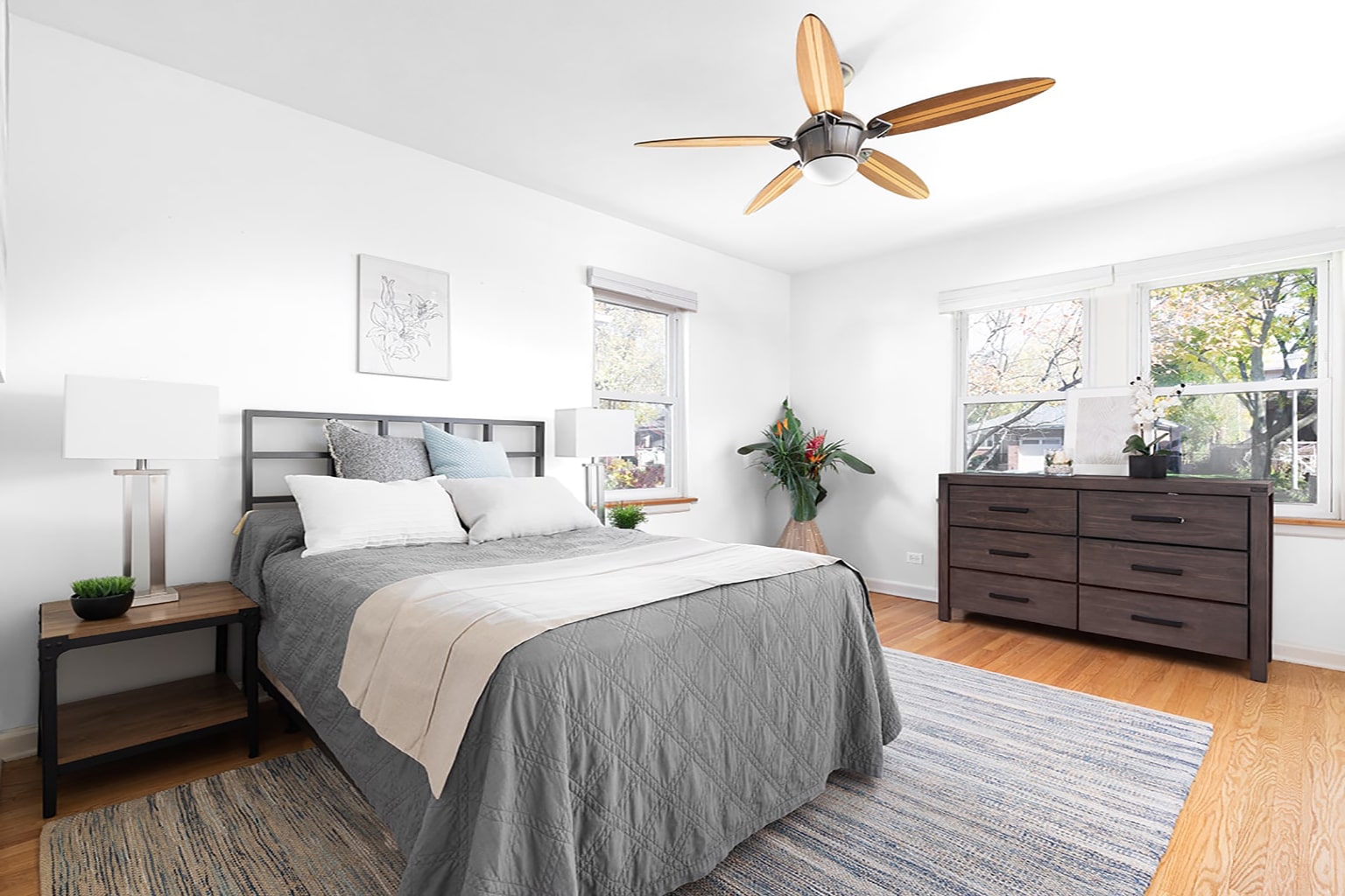 Modern Bedroom - 006