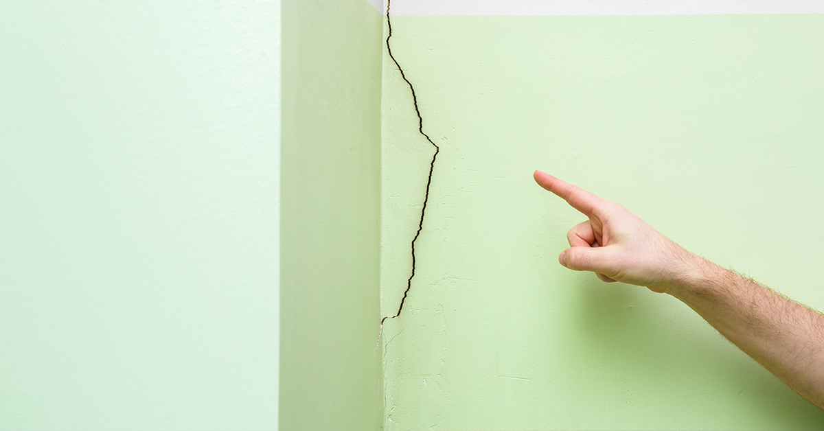 Hairline-cracks-on-the-walls