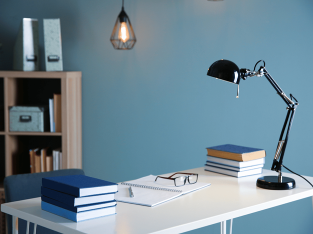 Wood Finish Study Room