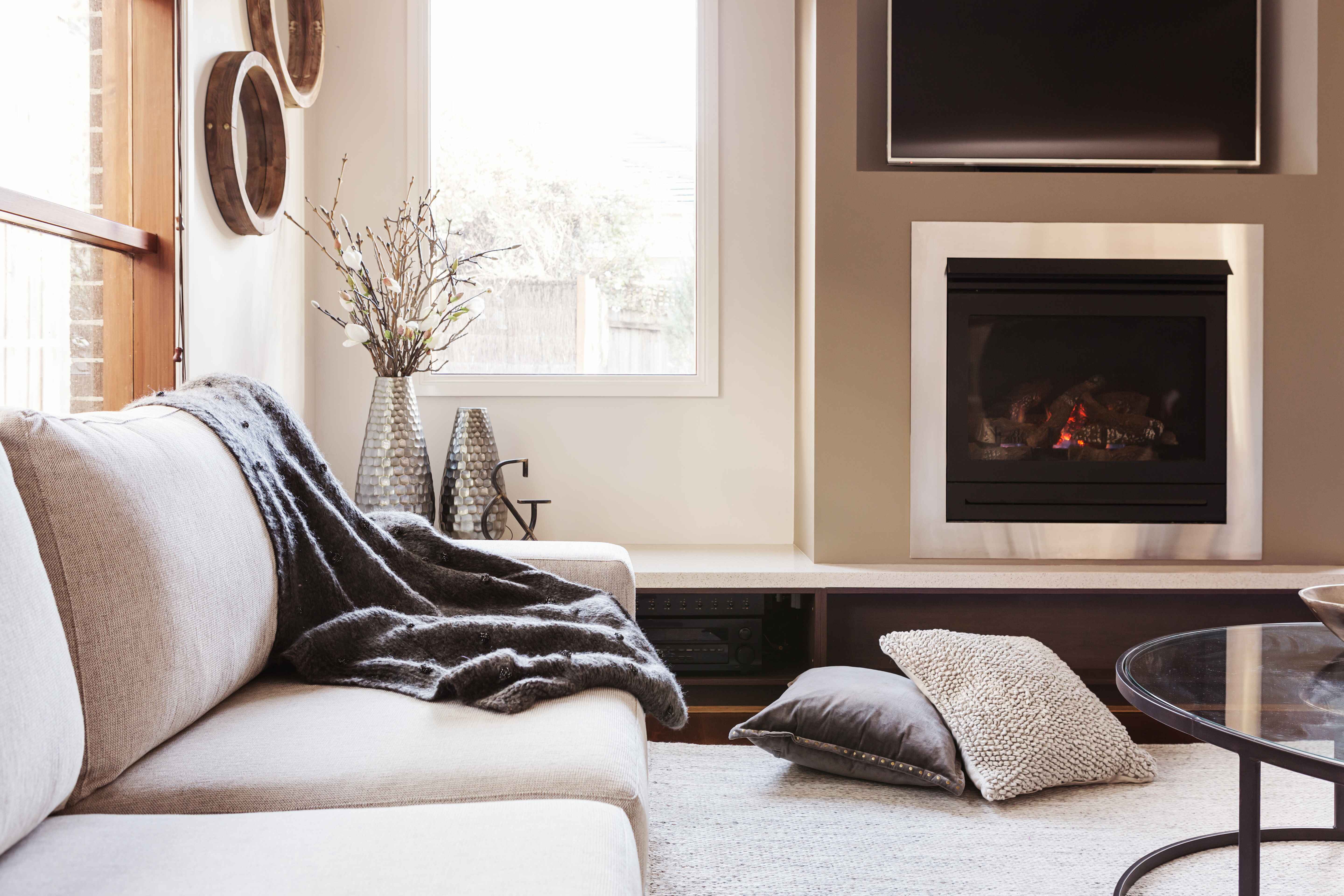 Layering-Soft-Furnishings-for-Comfort